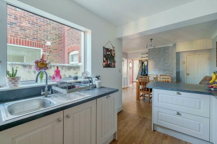 3 Bedroom Terraced House To Rent In Freemantle Road, Gosport, PO12