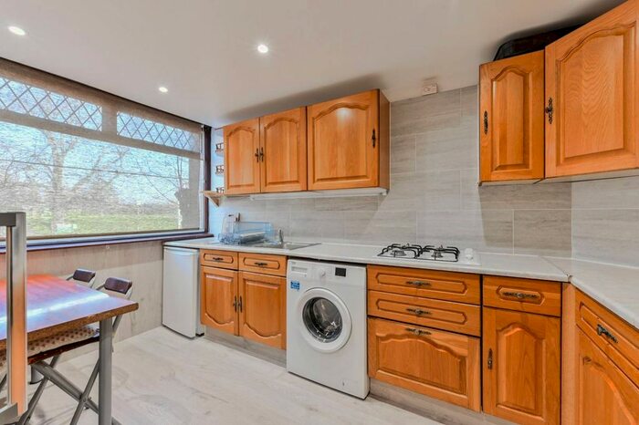 4 Bedroom Terraced House To Rent In White Hart Lane, London, Rl, Wood Green, London, N22