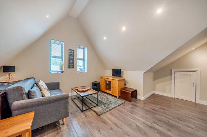 2 Bedroom Apartment To Rent In Peach Street, Wokingham, Berkshire, RG40