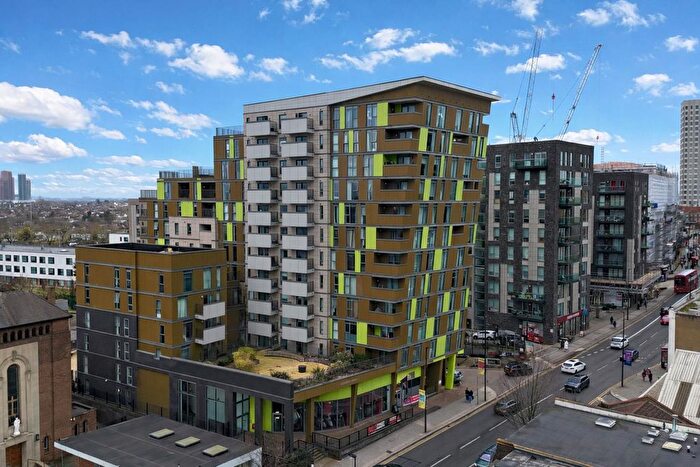 2 Bedroom Flat For Sale In High Road, Wembley, HA9