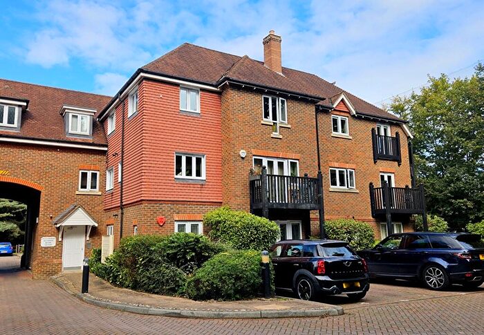 2 Bedroom Flat To Rent In Lampson Court, Copthorne Common Road, Copthorne., RH10