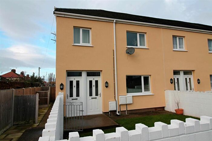 2 Bedroom Flat To Rent In Trellewelyn Road, Kia Ora Trellewelyn Road, LL18