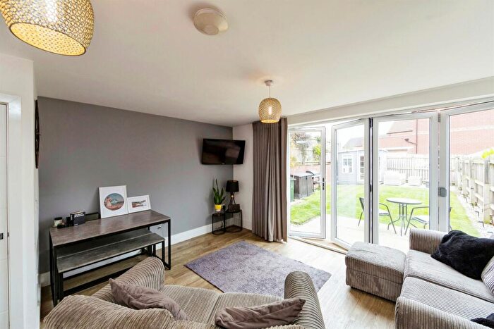 2 Bedroom Semi-Detached House For Sale In Staith Lane, Mapplewell, Barnsley, S75