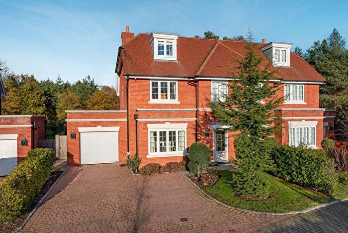 4 Bedroom Semi Detached House For Sale In Kingswood, Ascot, SL5