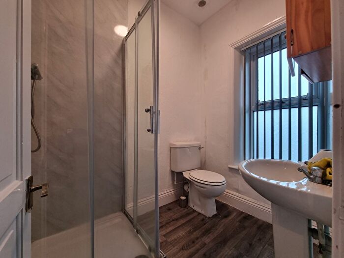 1 Bedroom Flat To Rent In Belmont Street, Oldham, OL1