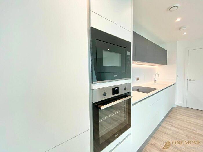 2 Bedroom Flat To Rent In Manchester, M15