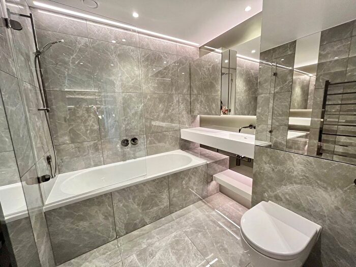 1 Bedroom Flat To Rent In Cascade Way, London, W12
