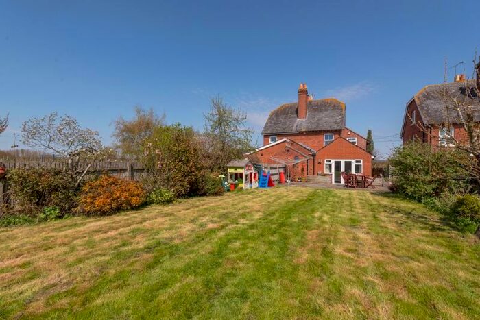 4 Bedroom Semi-Detached House To Rent In Sheephurst Lane, Marden, Tonbridge, TN12