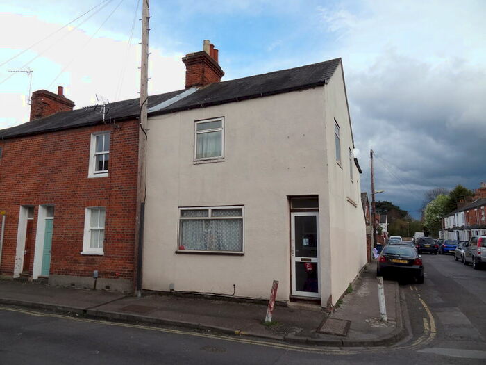 4 Bedroom Semi Detached House To Rent In Randolph Street, Cowley, Oxford, Oxfordshire, OX4