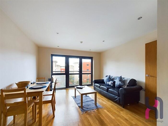 1 Bedroom Flat To Rent In The Reach, Leeds Street, L3