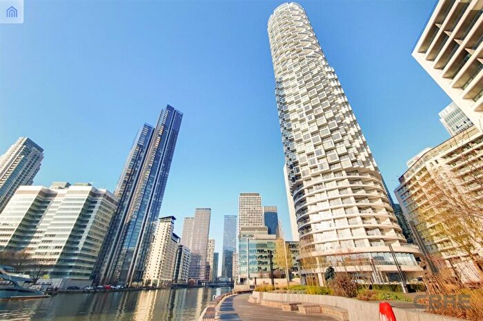 Apartment To Rent In Park Drive, London, E14