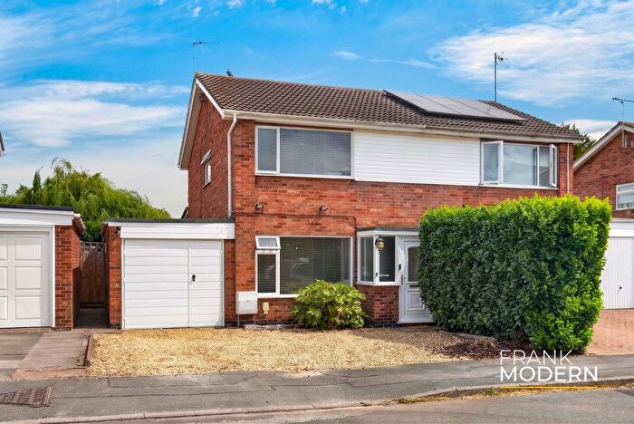 3 Bedroom Semi-Detached House For Sale In Woodward Close, Stilton, PE7