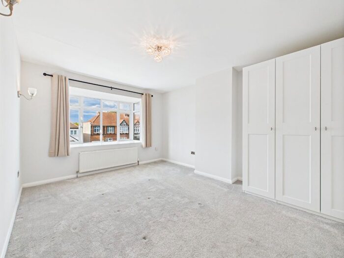 3 Bedroom Maisonette To Rent In Sidcup, Kent, DA14