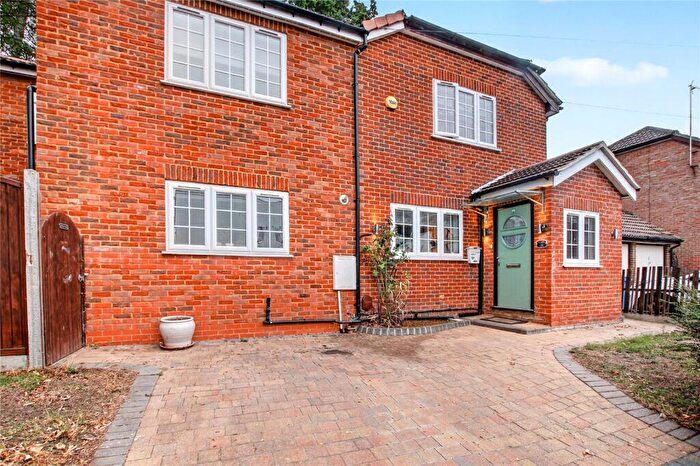 4 Bedroom Detached House For Sale In Rectory Close, Bracknell, Berkshire, RG12