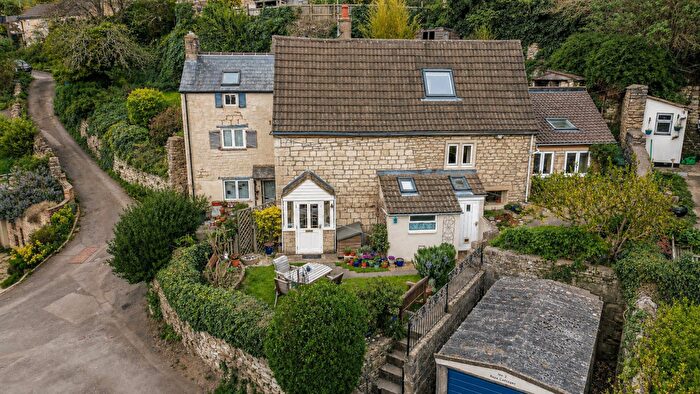 3 Bedroom Character Property For Sale In Spring Lane, Thrupp, Stroud, GL5