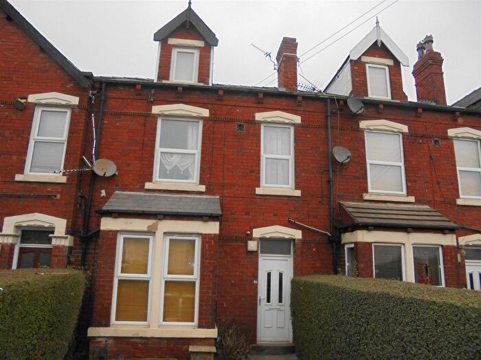 1 Bedroom Barn Conversion To Rent In Cross Green Lane, Crossgates, LS15