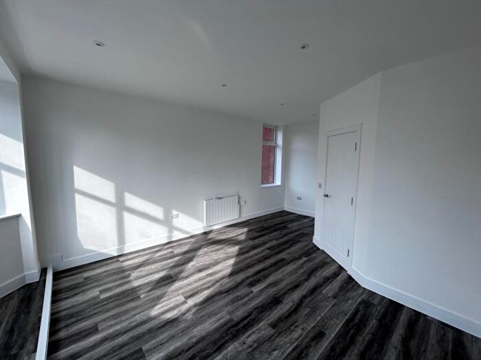 2 Bedroom Flat To Rent In Egginton Street, Leicester, LE5