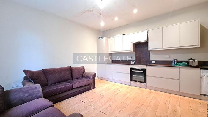 2 Bedroom Terraced House To Rent In North Street, Lockwood, Huddersfield, West Yorkshire, HD1