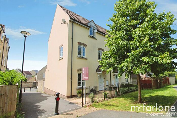 4 Bedroom Town House For Sale In Purcell Road, Swindon, SN25