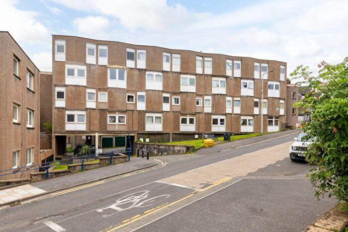 2 Bedroom Maisonette For Sale In Hill Court, South Queensferry, EH30