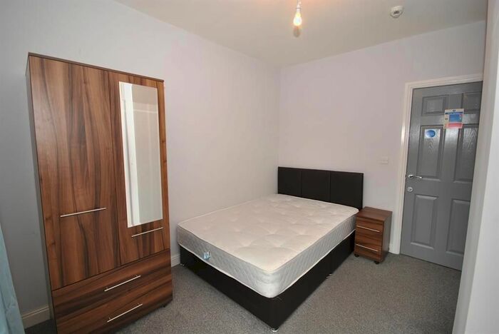 1 Bedroom Terraced House To Rent In Room Shirland Street, Chesterfield, S41