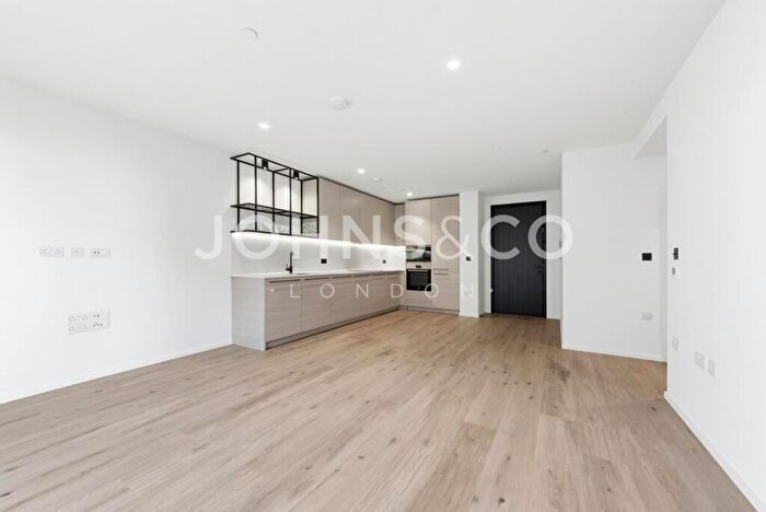 1 Bedroom Apartment To Rent In Bowline House, Heron Wharf, London, E14