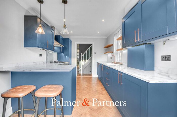 3 Bedroom Terraced House For Sale In Weight Road, Chelmsford, Essex, CM2
