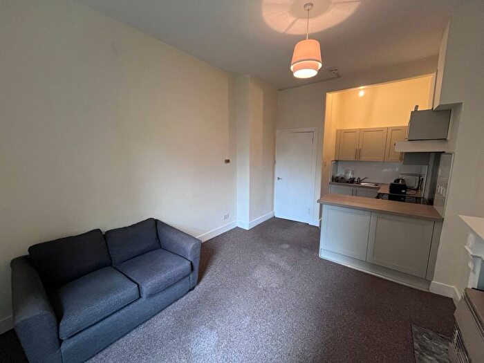 1 Bedroom Flat To Rent In Murdoch Terrace, Fountainbridge, Edinburgh, EH11