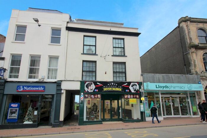 2 Bedroom Flat To Rent In High Street, Ilfracombe, EX34