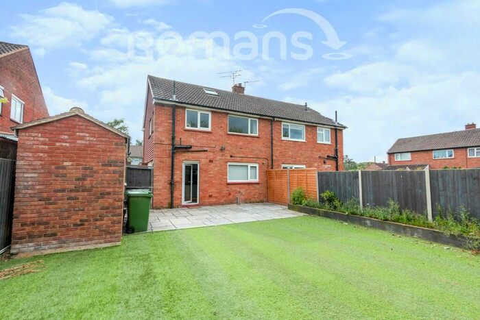 3 Bedroom Semi-Detached House To Rent In Kingston Road, Camberley, GU15