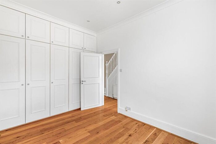 3 Bedroom Terraced House To Rent In Sheen Lane, East Sheen, SW14