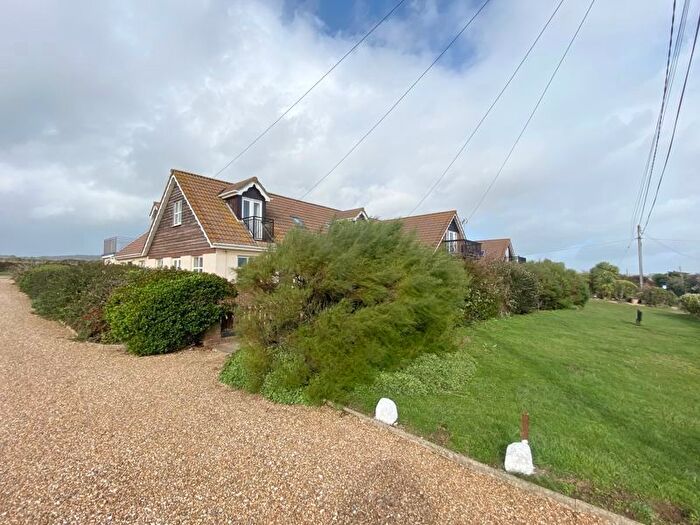 2 Bedroom Cottage To Rent In Military Road, Newport, PO30