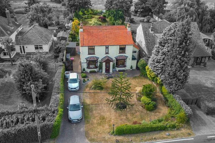 4 Bedroom Detached House For Sale In Wrabness Road, Stour Heights, Wrabness, CO12