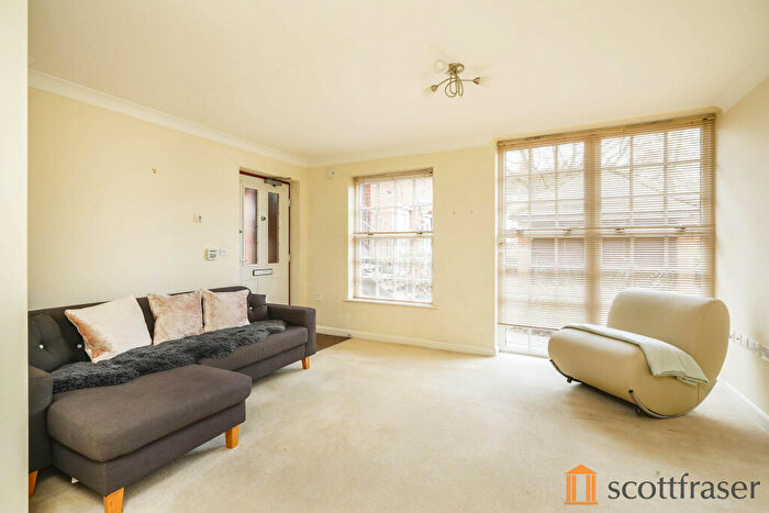 1 Bedroom Apartment To Rent In Margaret Road, Headington, OX3