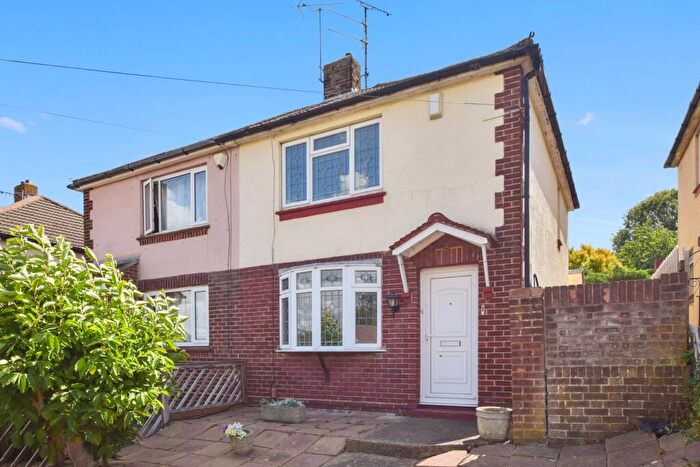 2 Bedroom Semi-Detached House For Sale In Mill Lane, Chatham, ME5