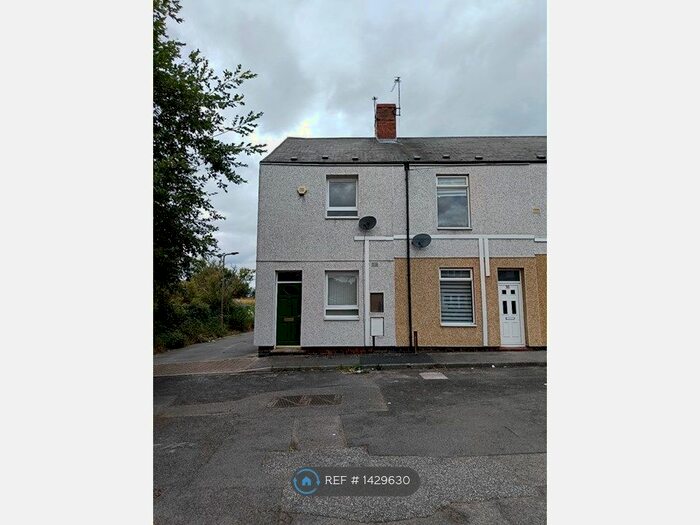 2 Bedroom End Of Terrace House To Rent In King Street, Thurnscoe, Rotherham, S63