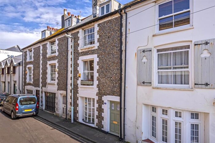 4 Bedroom Terraced House To Rent In Prospect Place, Worthing, BN11