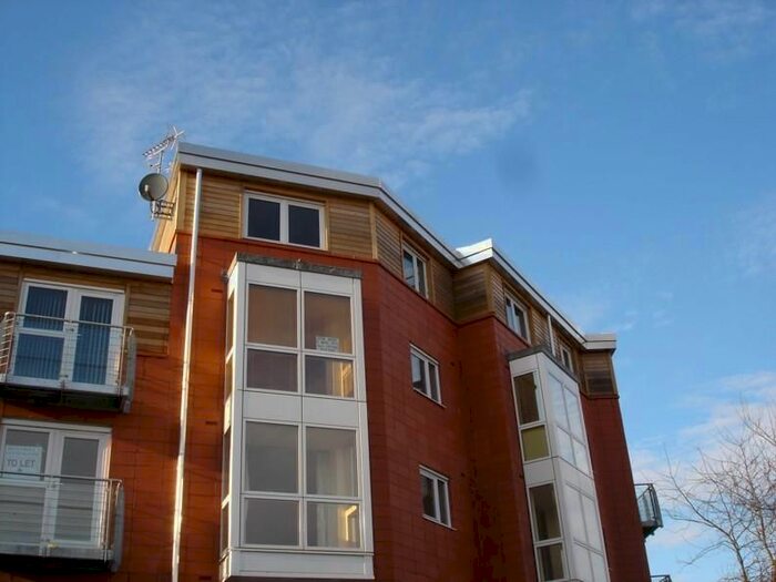 2 Bedroom Flat To Rent In The Waterfront, Selby, YO8