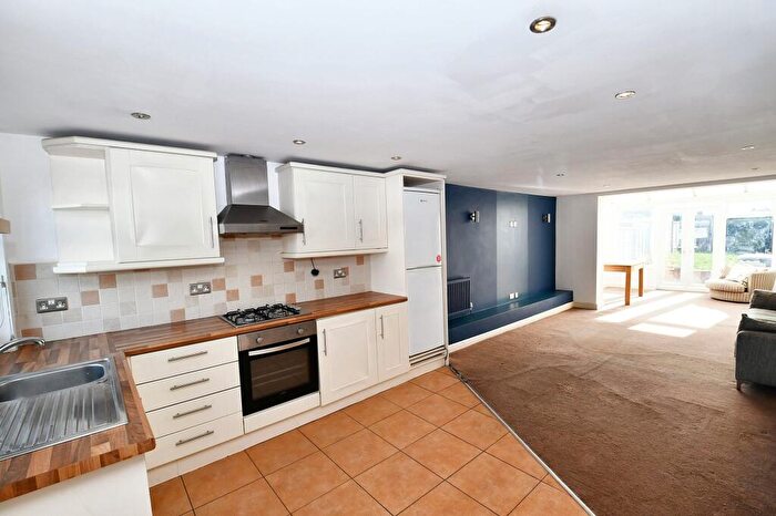 2 Bedroom Terraced House For Sale In Leigh Road, Worsley, M28
