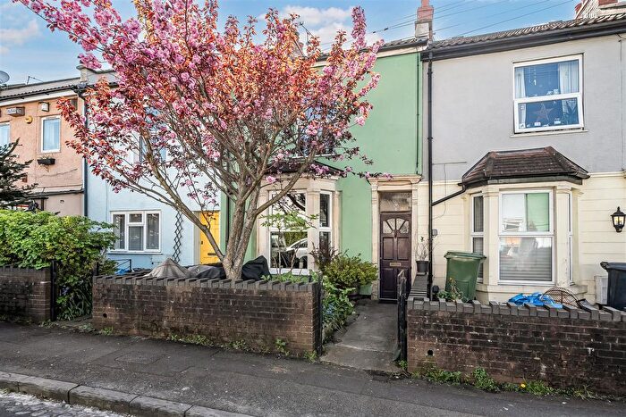 2 Bedroom Property To Rent In High Street, Easton, Bristol, BS5