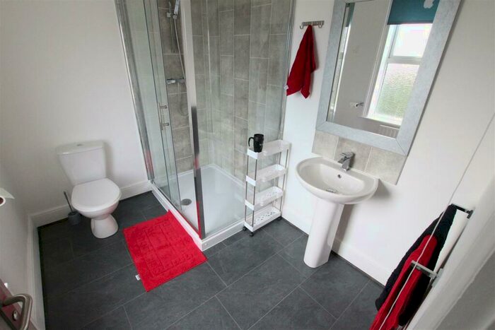 5 Bedroom House To Rent In Hood Street, Northampton, NN1