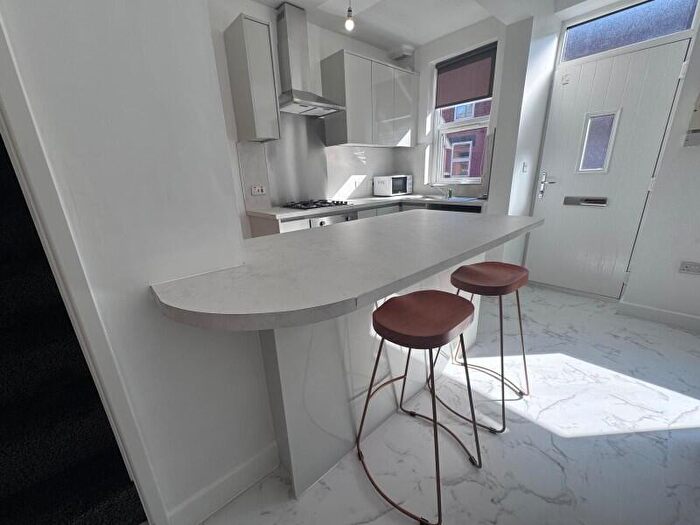 2 Bedroom Terraced House To Rent In Harold Mount, Hyde Park, Leeds, LS6