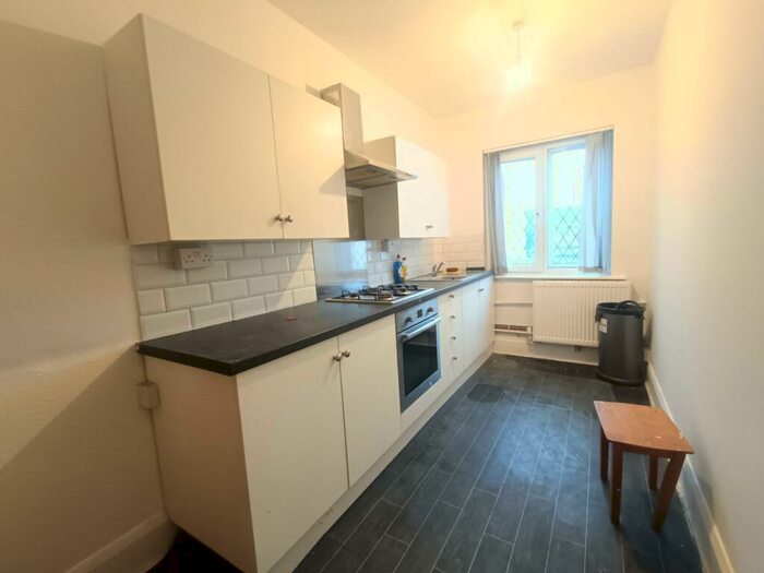 1 Bedroom Flat To Rent In Outram Street, Sutton-In-Ashfield, NG17