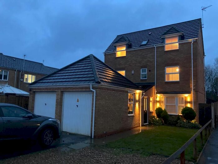 5 Bedroom Detached House To Rent In Bloomery Way, Clay Cross, Chesterfield, S45