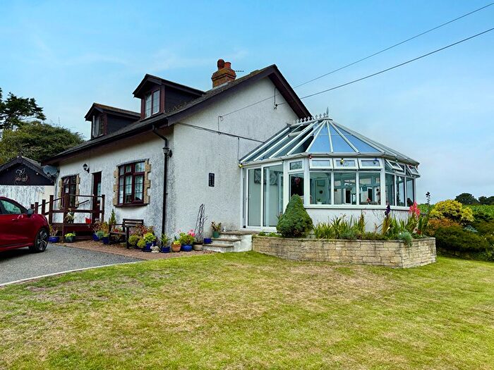 5 Bedroom Bungalow For Sale In Greenbury, Rosudgeon, TR20