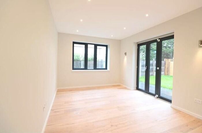 3 Bedroom Detached House To Rent In Albert Road, London, NW7