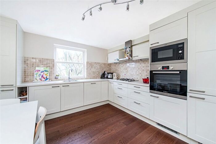 2 Bedroom Flat To Rent In Goldney Road, Maida Vale, W9