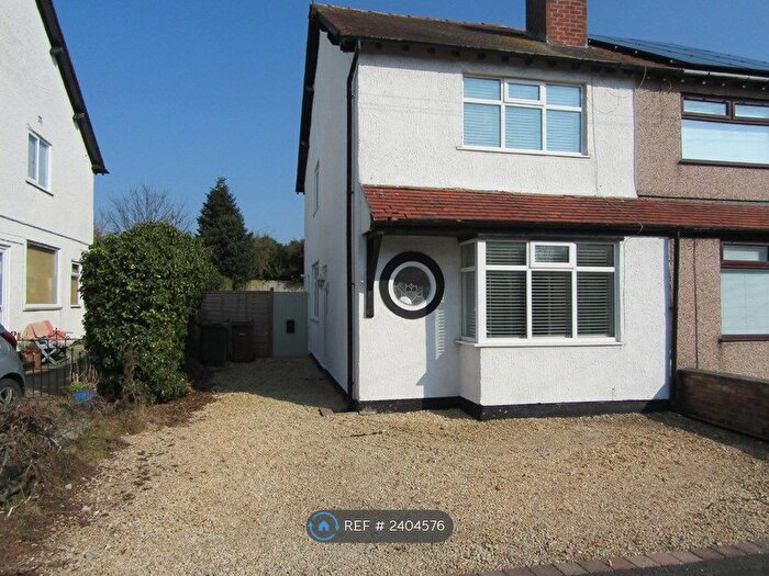 3 Bedroom Semi-Detached House To Rent In Downham Drive, Heswall, Wirral, CH60