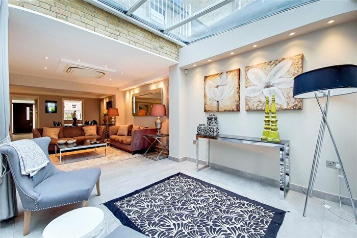 4 Bedroom House To Rent In St Johns Wood Park, London, NW8