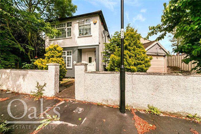 3 Bedroom Detached House For Sale In Dalmally Road, Addiscombe, CR0